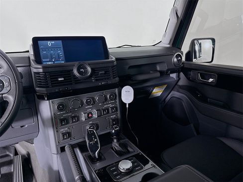 Used 2025 INEOS Grenadier Fieldmaster Edition image 21