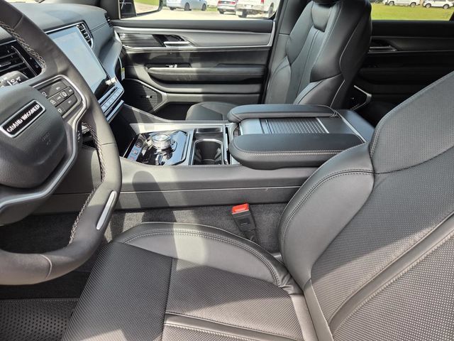 New 2026 Jeep Grand Wagoneer 4WD w/ Premium Group I image 25