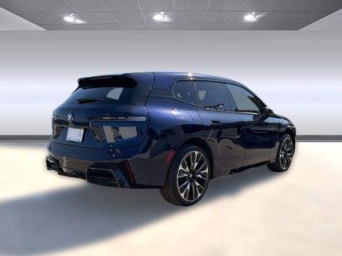 New 2026 BMW iX M70 image 8