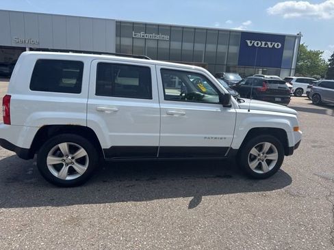 Used 2015 Jeep Patriot Sport w/ Power Value Group FWD image 3