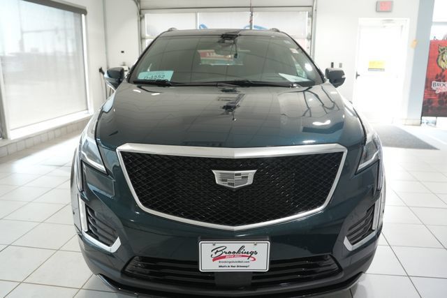 Used 2025 Cadillac XT5 Sportv w/ LPO, Bronce Accent Package AWD/4WD image 6