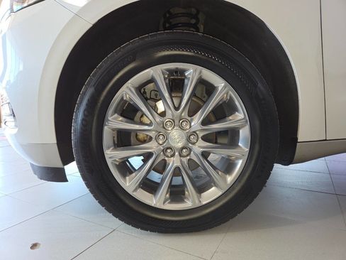 Used 2020 Buick Enclave Essence w/ Sound and Sites Package FWD image 12