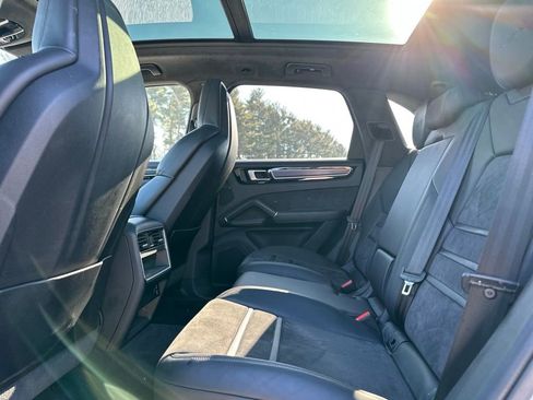 Used 2022 Porsche Cayenne GTS image 20