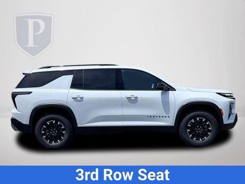 New 2026 Chevrolet Traverse Z71 w/ Driver Confidence Package AWD/4WD image 5