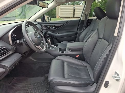 Used 2023 Subaru Outback Touring AWD/4WD image 13
