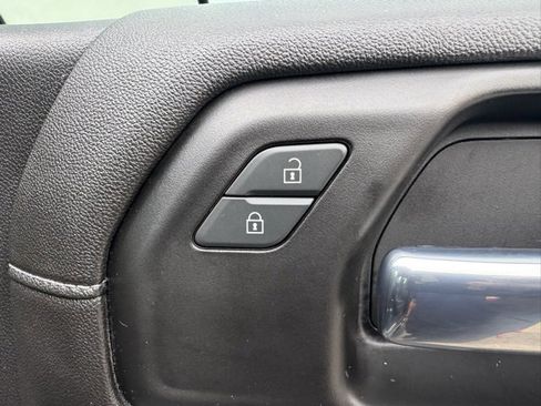 Used 2021 GMC Sierra 1500 SLT image 34