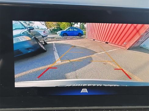 Used 2025 Chevrolet TrailBlazer LT image 33