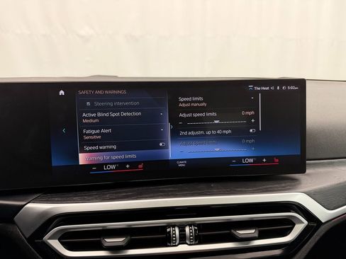 Used 2024 BMW 330e xDrive AWD/4WD image 27