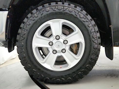 Used 2021 Toyota Tundra SR5 AWD/4WD image 34