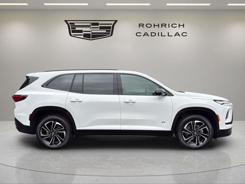 Used 2026 Buick Enclave Sport Touring AWD/4WD image 4