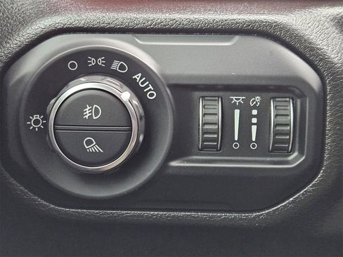 Used 2022 Jeep Gladiator Rubicon w/ LED Lighting Group image 16