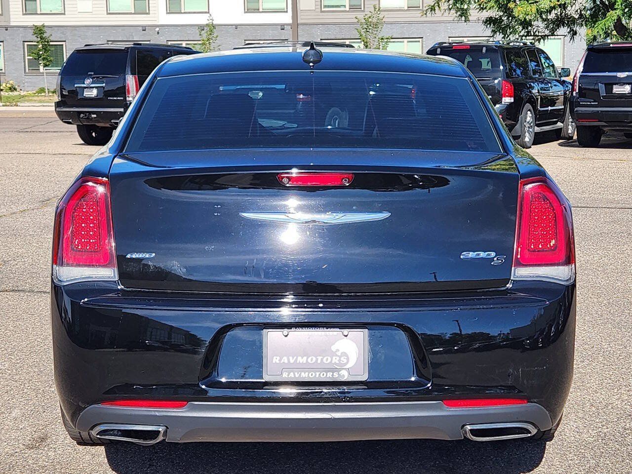 Used 2017 Chrysler 300 S AWD/4WD image 9