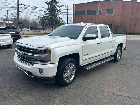 Used 2017 Chevrolet Silverado 1500 High Country AWD/4WD image 26