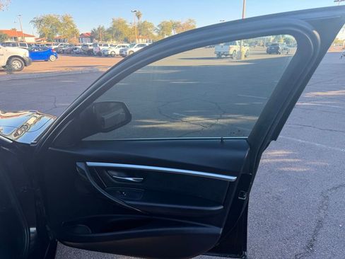 Used 2018 BMW 330i Sedan w/ Convenience Package image 18