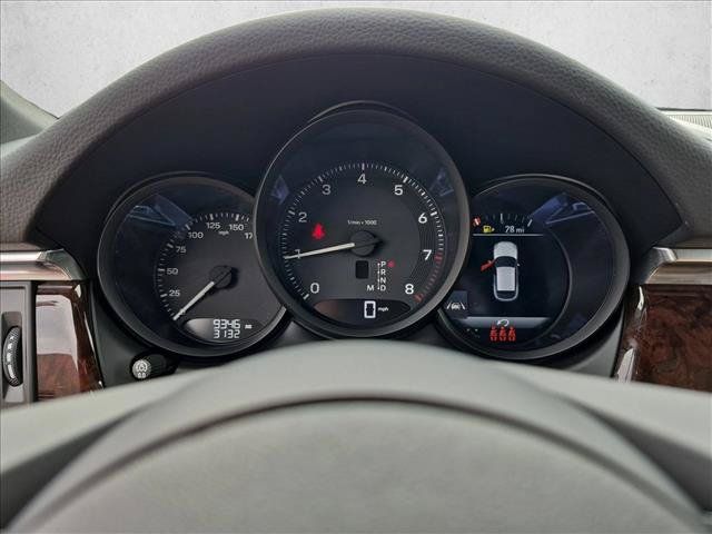 Used 2025 Porsche Macan Turbo AWD/4WD image 11