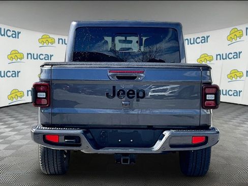 Used 2021 Jeep Gladiator Overland image 5