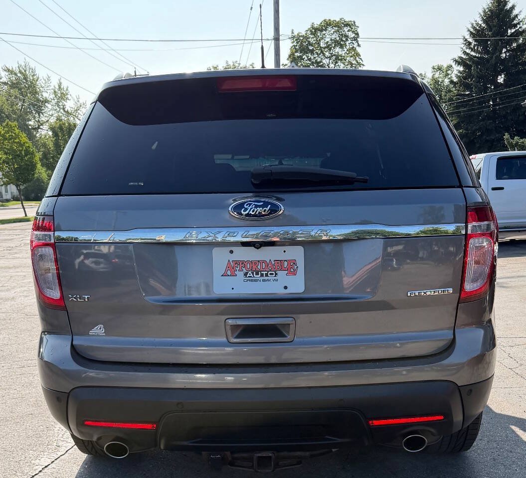 Used 2014 Ford Explorer XLT w/ Equipment Group 202A FWD image 13
