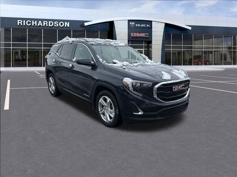 Used 2018 GMC Terrain SLE w/ Driver Convenience Package image 8