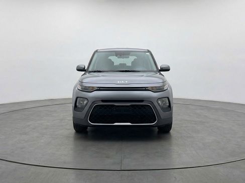 Used 2025 Kia Soul LX w/ LX Technology Package FWD image 2