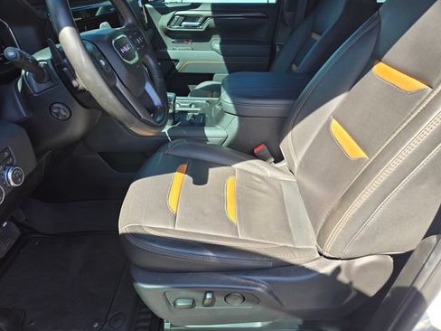 Used 2025 GMC Sierra 1500 AT4 w/ AT4 Premium Package AWD/4WD image 13