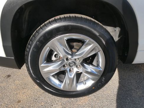 Used 2018 Toyota Highlander Limited image 38