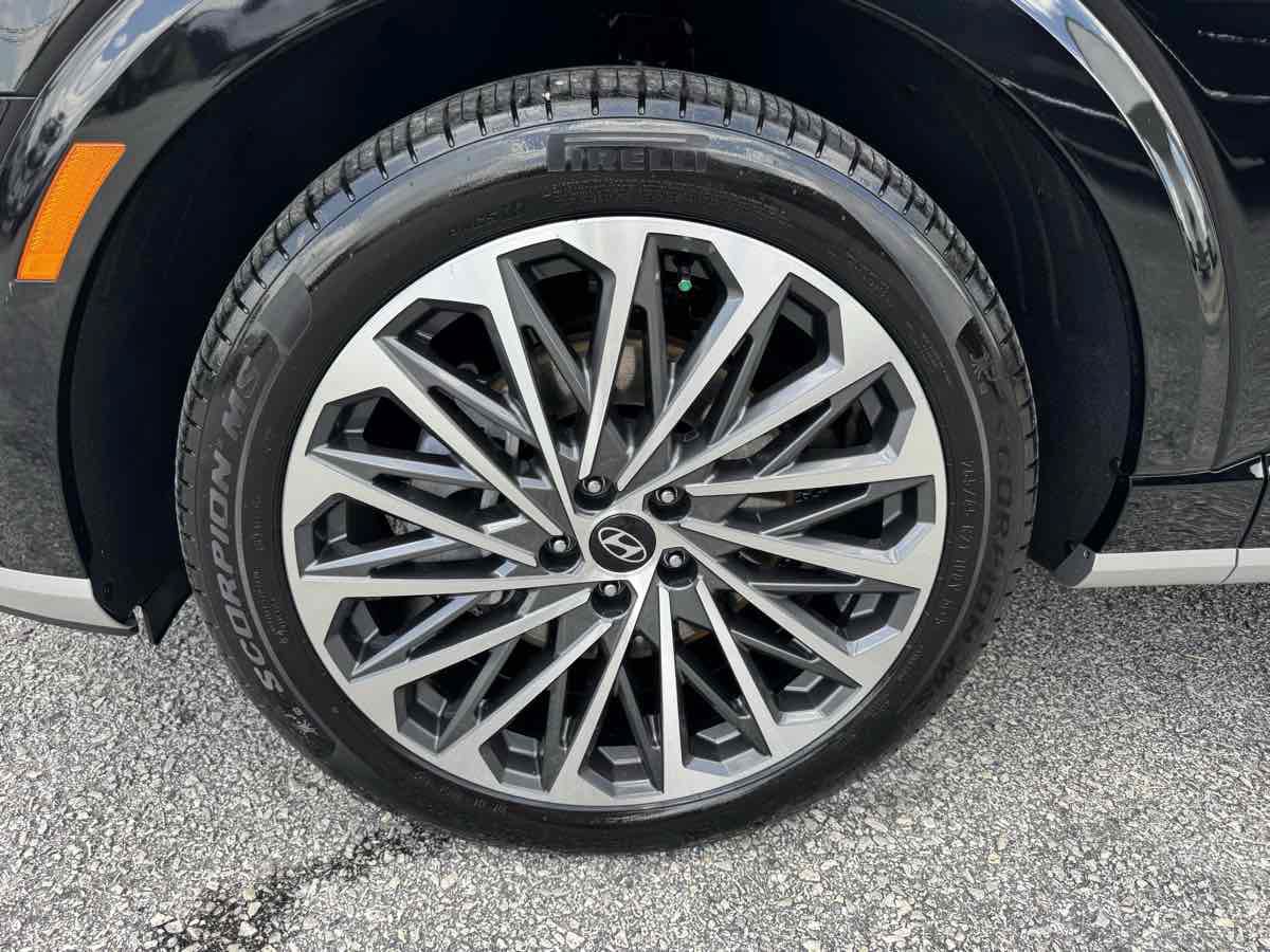 Used 2026 Hyundai Palisade Calligraphy AWD/4WD image 36