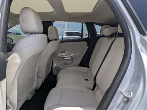 Used 2021 Mercedes-Benz GLA 250 image 14