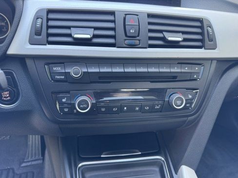 Used 2013 BMW 328i xDrive Sedan AWD/4WD image 27