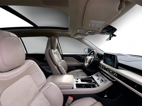 Used 2021 Lincoln Aviator Grand Touring w/ Equipment Group 302A image 27