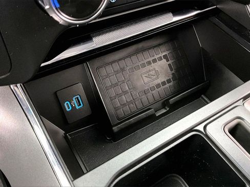 Used 2022 Ford F150 Lariat w/ Equipment Group 502A High image 33