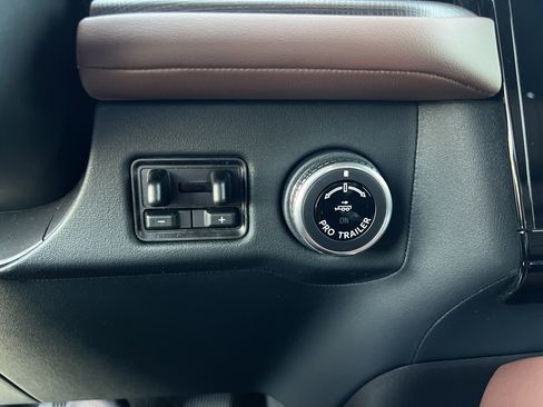 New 2025 Lincoln Navigator L Reserve image 21