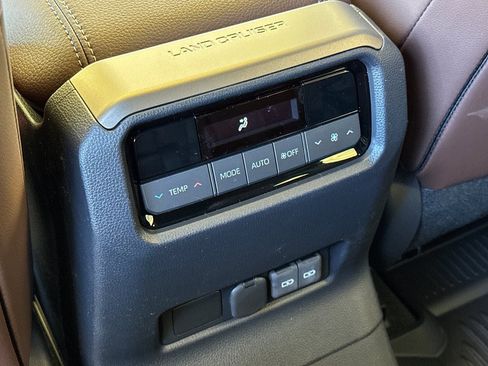 New 2026 Toyota Land Cruiser image 15