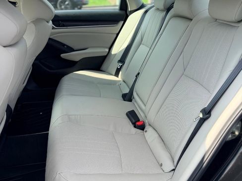 Used 2018 Honda Accord EX-L image 9