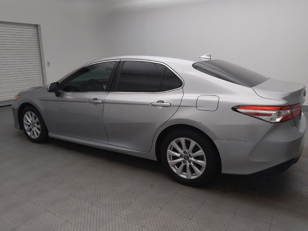 Used 2019 Toyota Camry LE FWD image 3