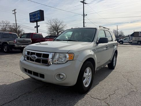 Used 2008 Ford Escape XLT image 1