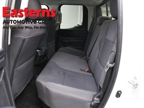 Used 2022 Toyota Tundra SR AWD/4WD image 22