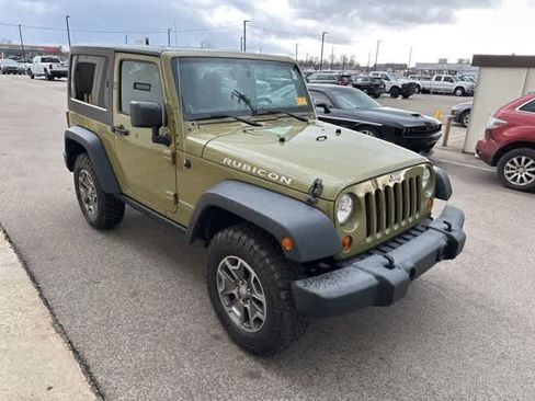 Used 2013 Jeep Wrangler Rubicon w/ PWR Convenience Group image 19