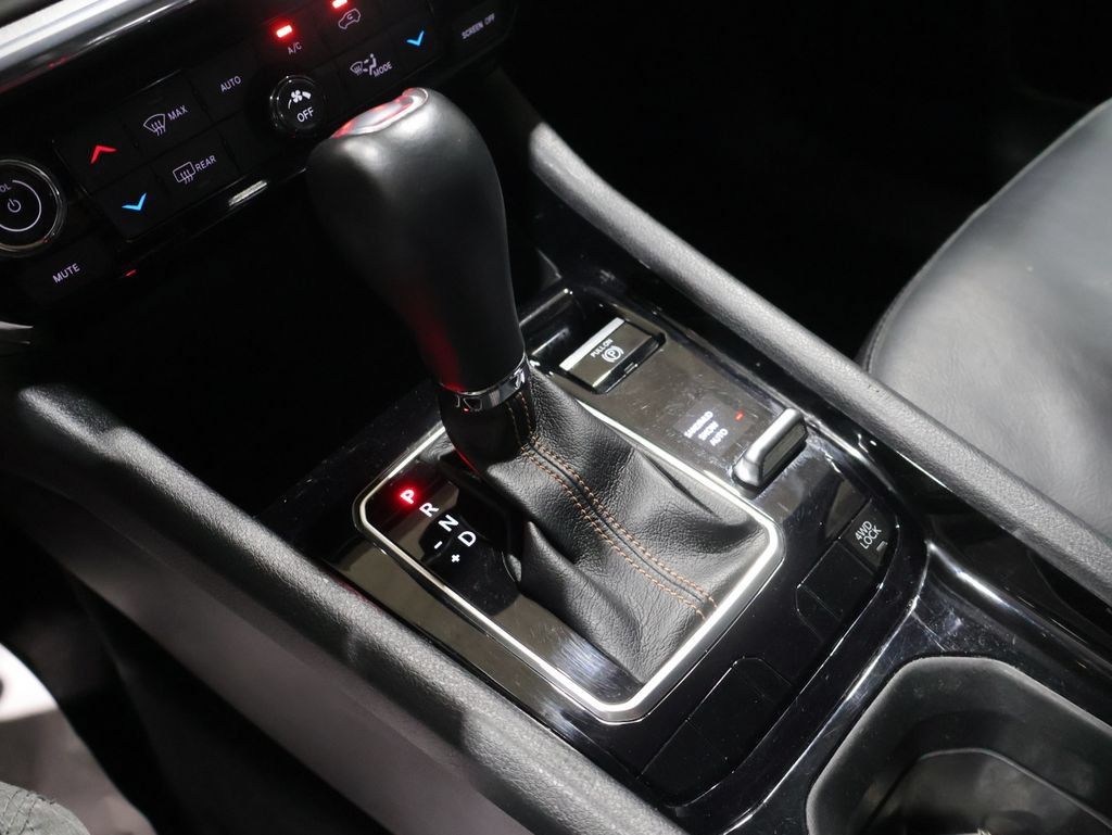 Certified 2022 Jeep Compass Limited AWD/4WD image 29
