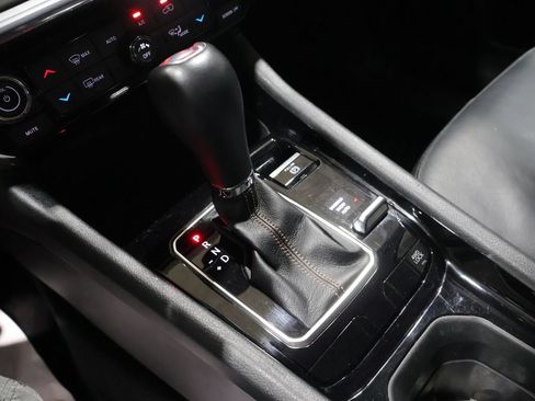 Certified 2022 Jeep Compass Limited AWD/4WD image 29