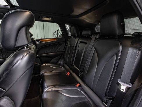 Used 2018 Lincoln MKC Reserve w/ Lincoln MKC Climate Package FWD image 10