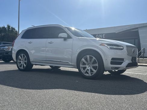 Used 2019 Volvo XC90 T6 Inscription w/ Luxury Package image 9