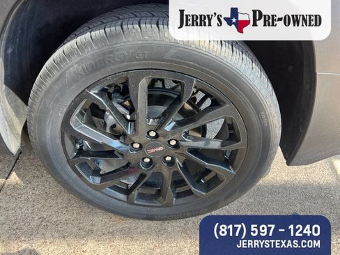 Used 2023 GMC Terrain SLE w/ Driver Convenience Package FWD image 6