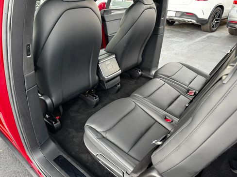 Used 2023 Tesla Model X AWD/4WD image 18