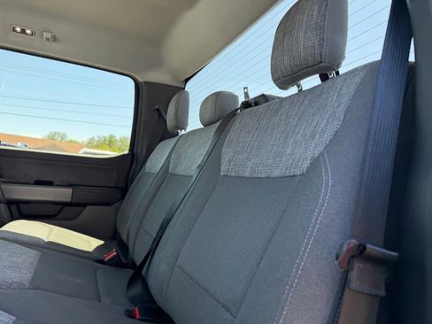 Used 2022 Ford F150 Lightning XLT AWD/4WD image 23