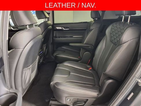 Used 2022 Hyundai Palisade Limited w/ Cargo Package image 15