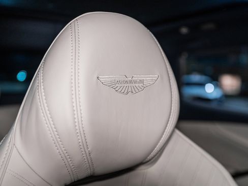 Used 2025 Aston Martin DBX 707 image 6