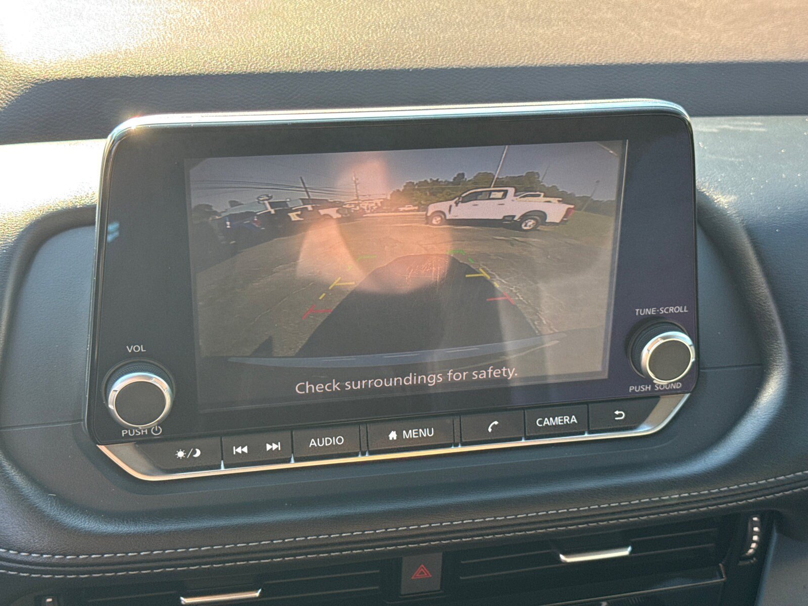 Used 2022 Nissan Rogue SV FWD image 28