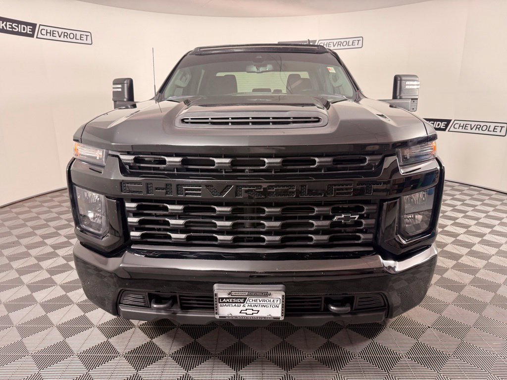 Used 2022 Chevrolet Silverado 2500 Custom w/ Custom Value Package AWD/4WD image 9