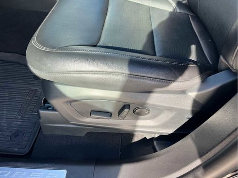 Used 2023 Ford Explorer Limited w/ Limited Technology Package image 15