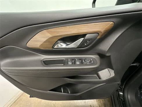 Used 2020 GMC Terrain SLE w/ Driver Convenience Package image 17